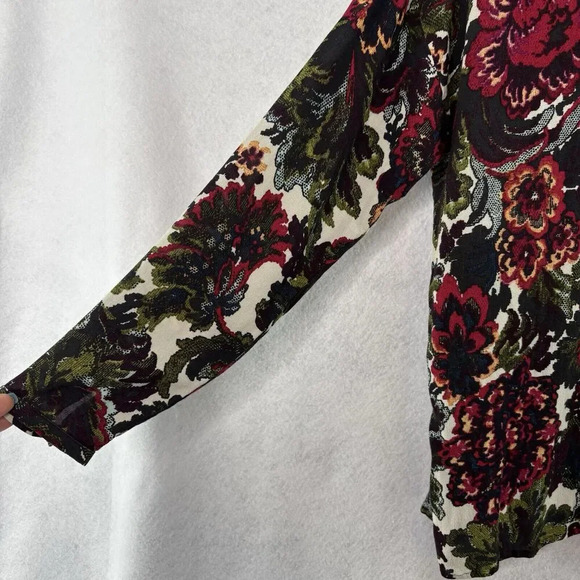 J Jill Blouse‎ Womens Dark Floral Rayon Long Sleeve Pullover Blouse Size Medium - Picture 3 of 6